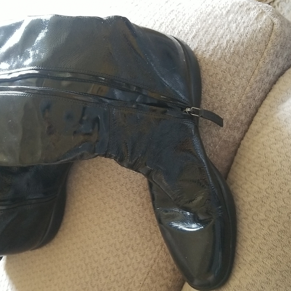 Prada patent leather boots - Picture 5 of 7